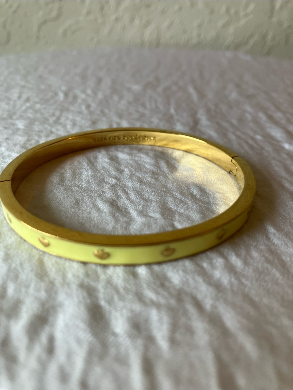 kate spade: yellow enamel spade-detail bangle bracelet- clasp- gold ton - Picture 7 of 9